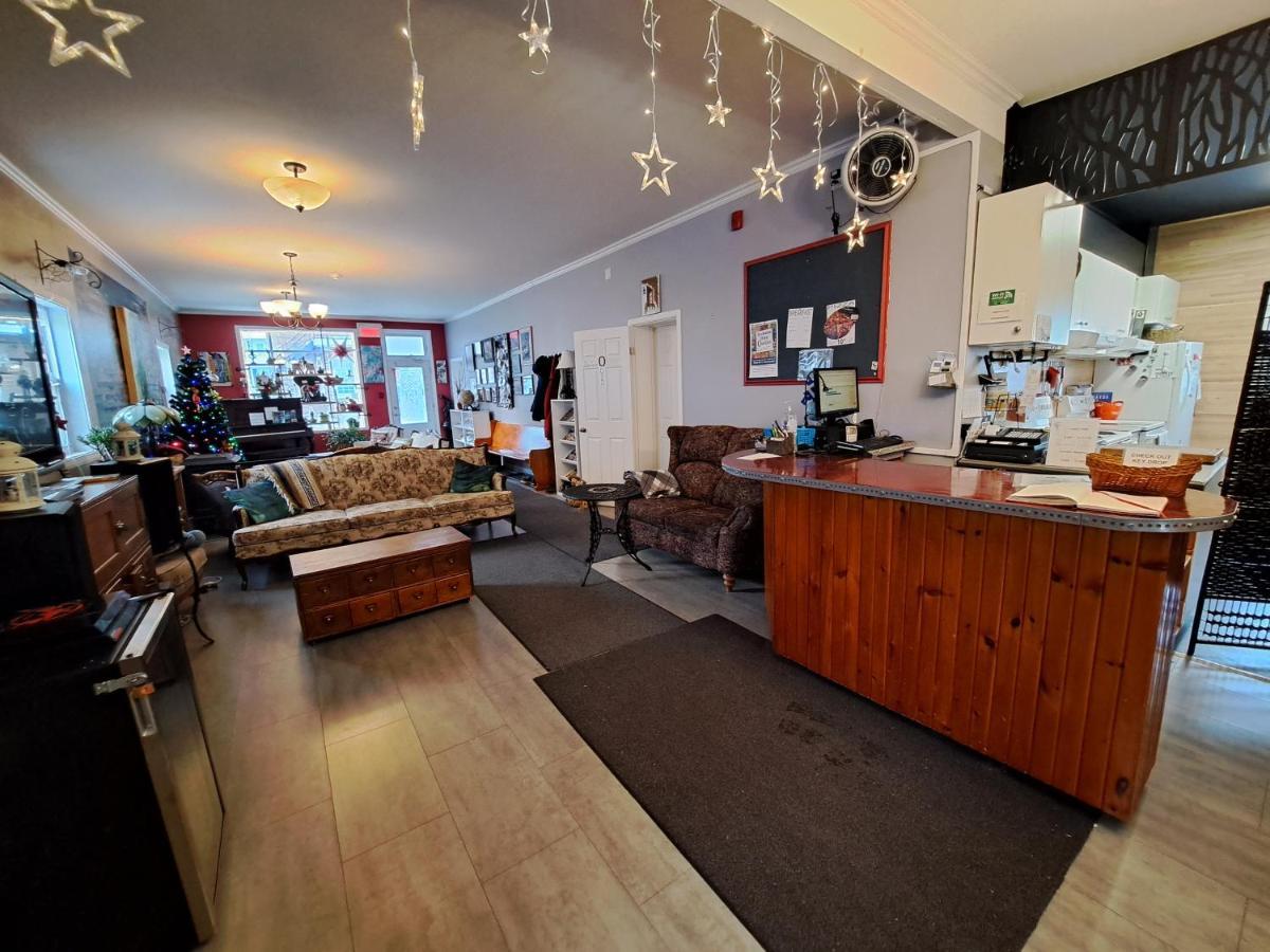 Auberge Jeunesse A Loulou Lévis Buitenkant foto