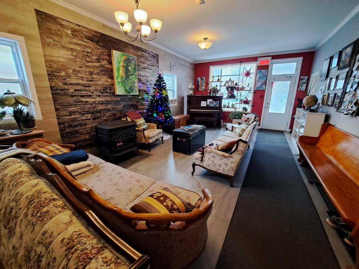 Auberge Jeunesse A Loulou Lévis Buitenkant foto