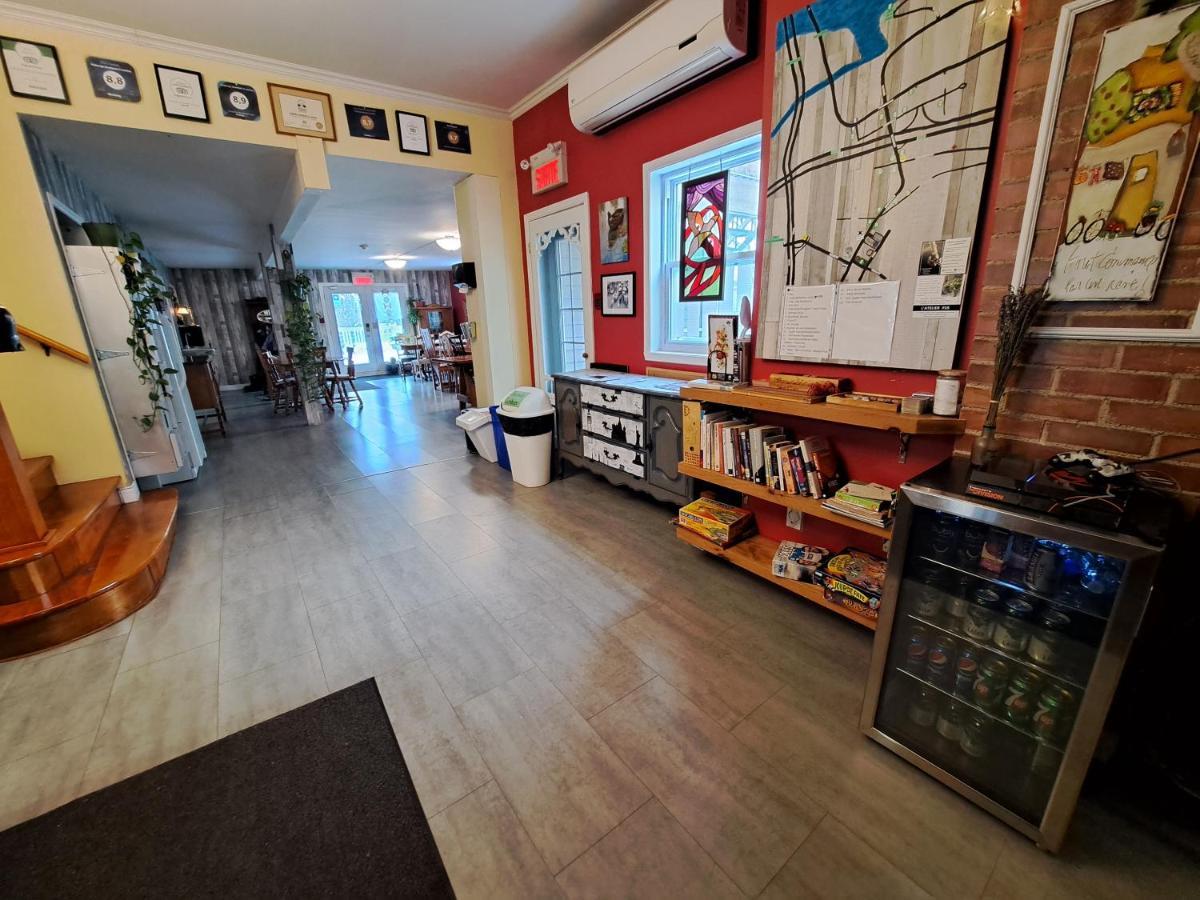 Auberge Jeunesse A Loulou Lévis Buitenkant foto