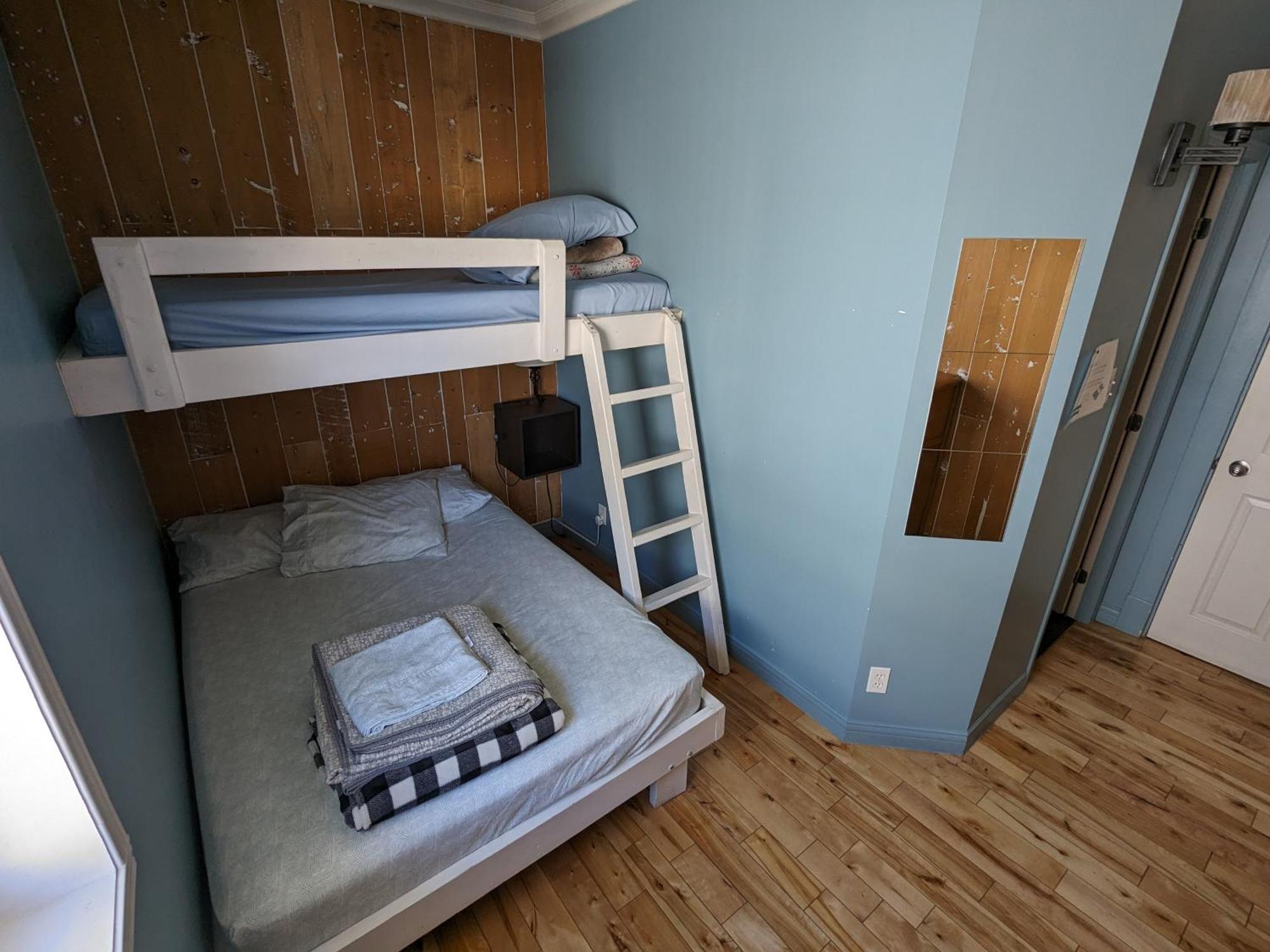 Auberge Jeunesse A Loulou Lévis Buitenkant foto