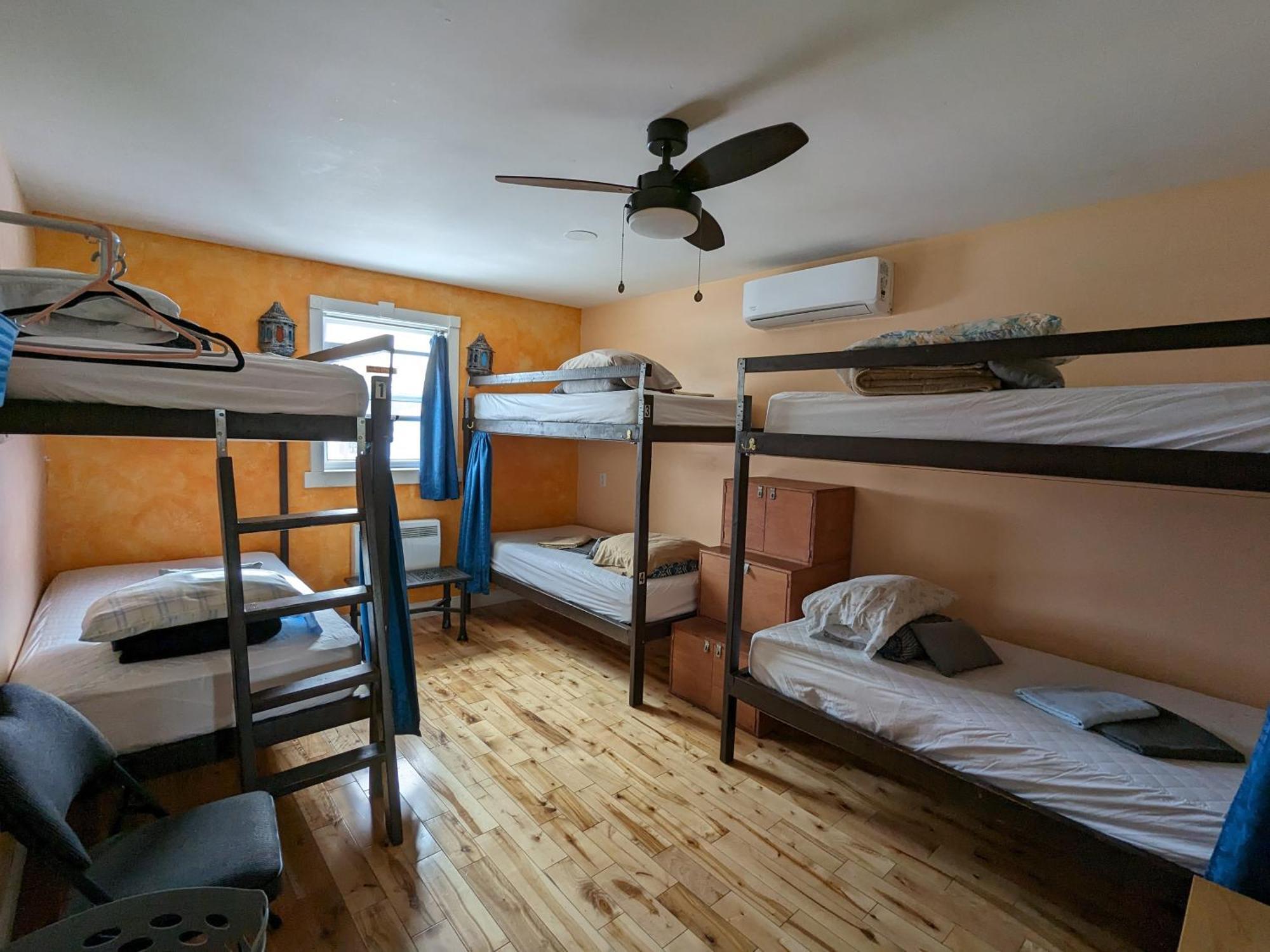 Auberge Jeunesse A Loulou Lévis Buitenkant foto
