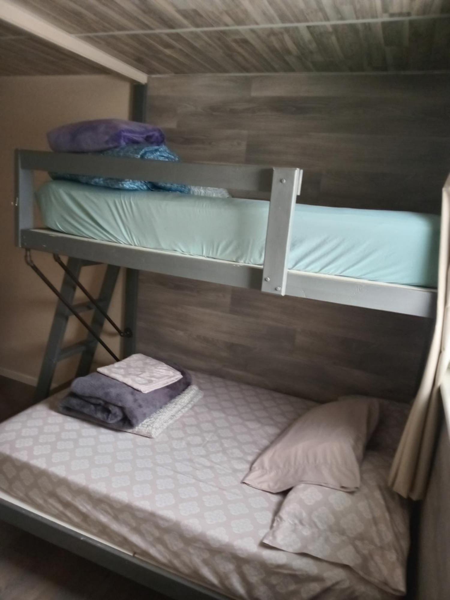 Auberge Jeunesse A Loulou Lévis Kamer foto