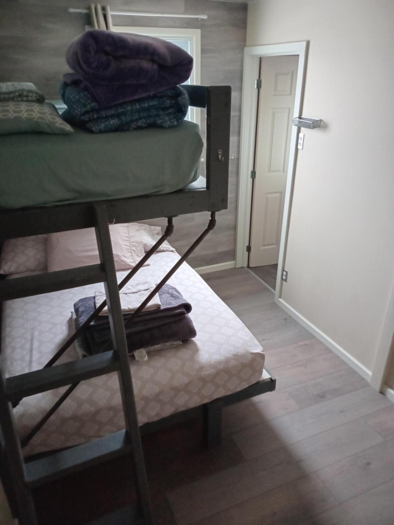 Auberge Jeunesse A Loulou Lévis Kamer foto