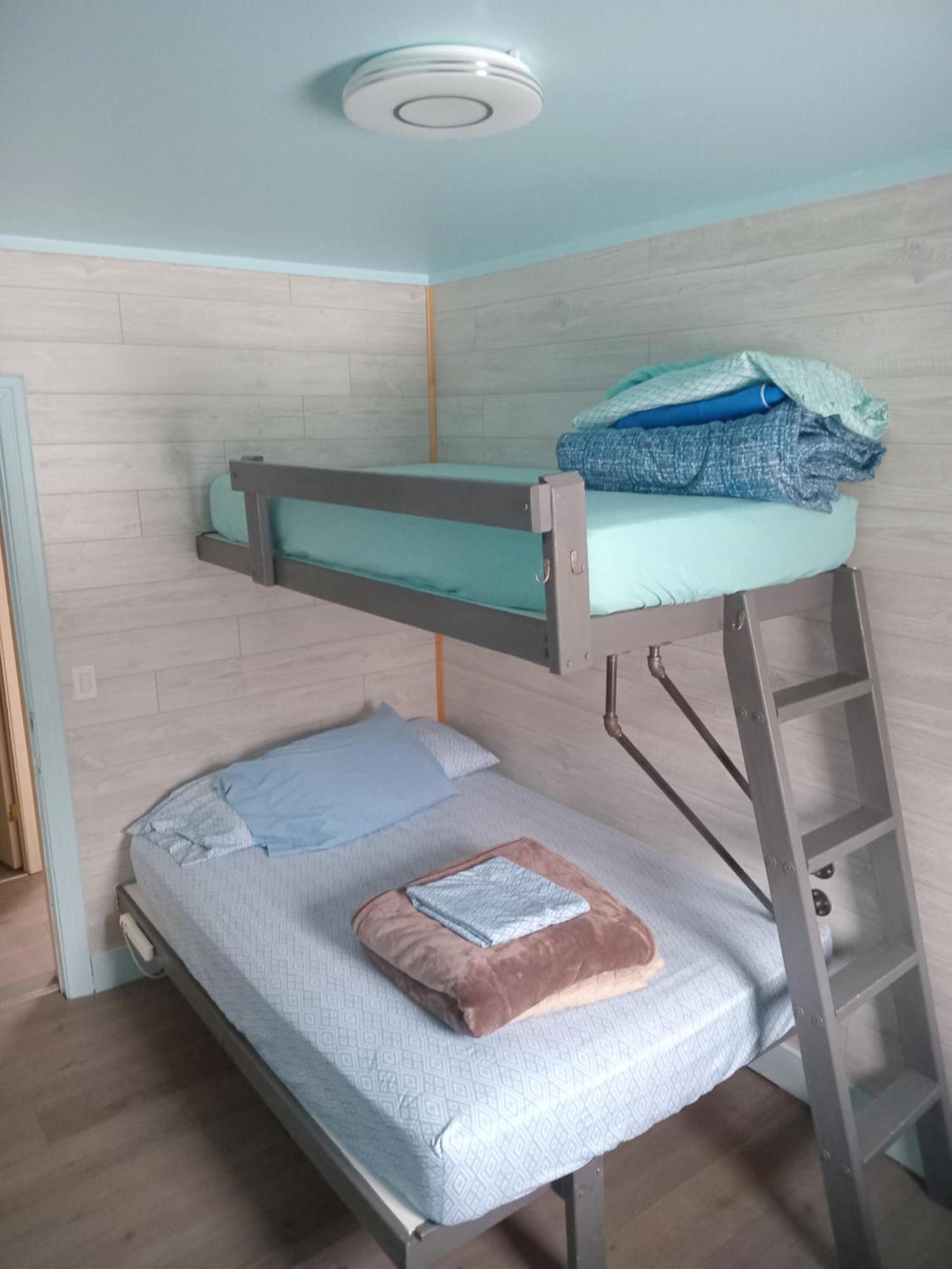 Auberge Jeunesse A Loulou Lévis Kamer foto